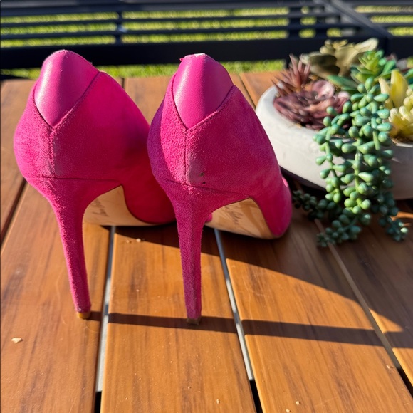 Pink heels - Picture 8 of 10